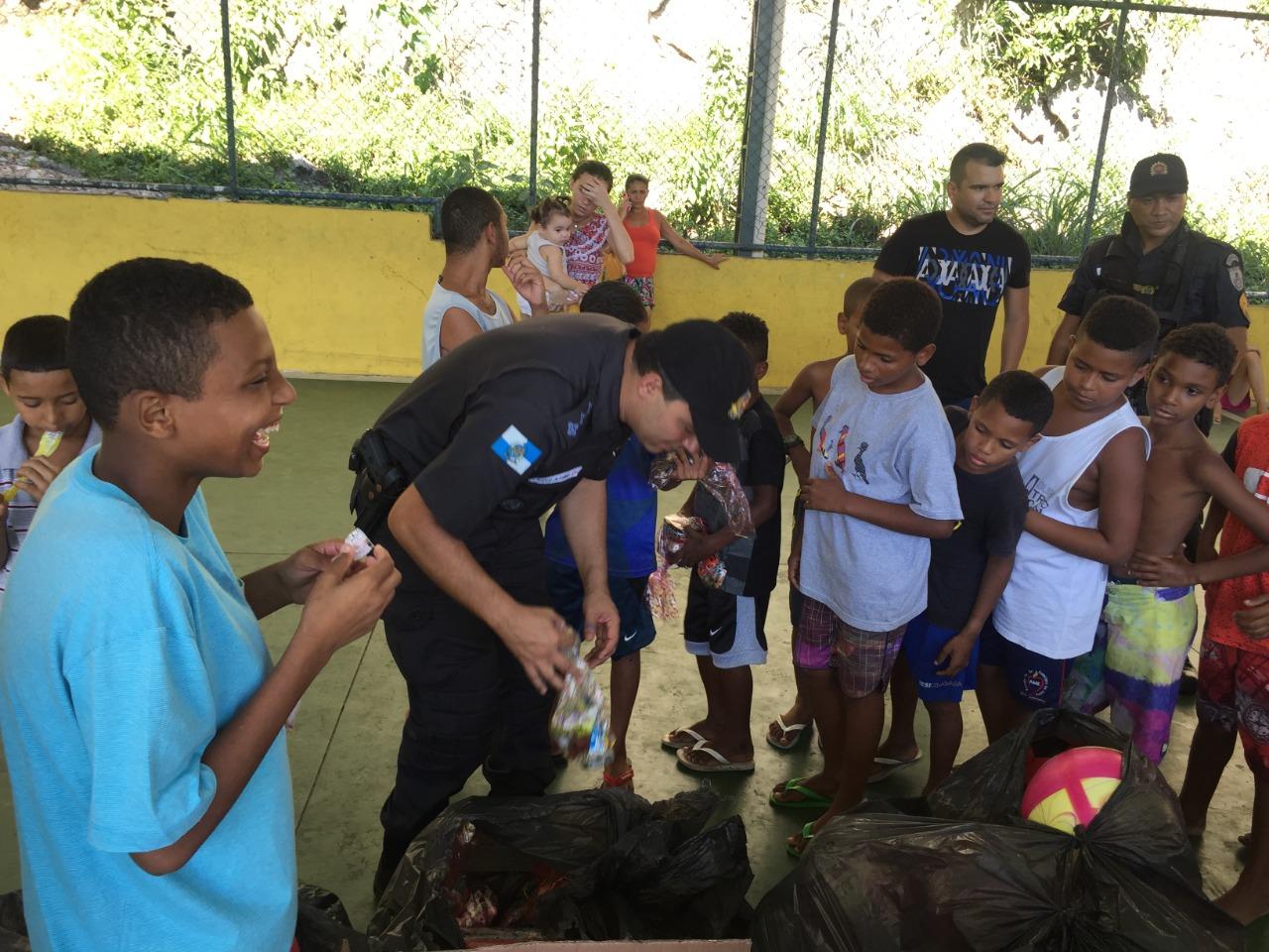 Natal Solidário - UPP Providência Natal Solidário - UPP Providência